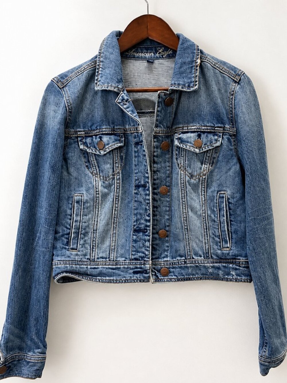 American Eagle Denim Jacket Women’s L Cropped Blue Jean Trucker Fitted Y2K